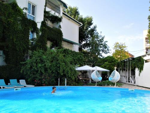 Фотографии базы отдыха
Белая Акула