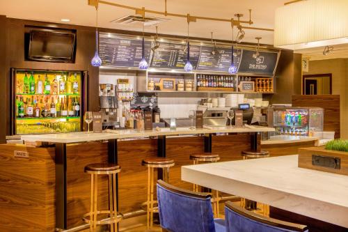 Фотография гостиницы Courtyard Hartford Manchester