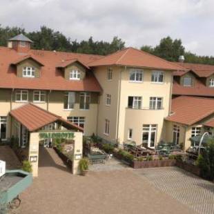 Фотографии гостиницы
Ferien Hotel Spree-Neisse ehemals Waldhotel Roggosen