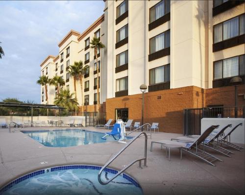 Фотография гостиницы SpringHill Suites Phoenix Tempe Airport