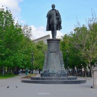 Фотография памятника Памятник Владимиру Шухову