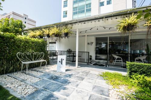 Фотографии гостиницы
Sea Breeze Residence