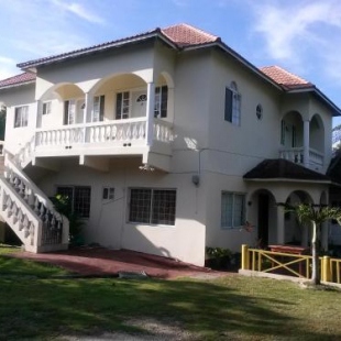 Фотография гостевого дома Natalie's Rooms