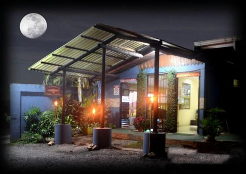 Фотография гостиницы Hotel y Cabinas del Trópico