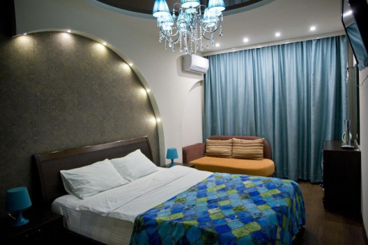 Фотографии квартиры
Барбарис на улице Парижской Коммуны 40