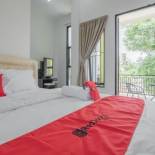 Фотография гостевого дома RedDoorz near Sultan Thaha Airport Jambi