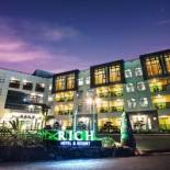 Фотография гостиницы Rich Hotel