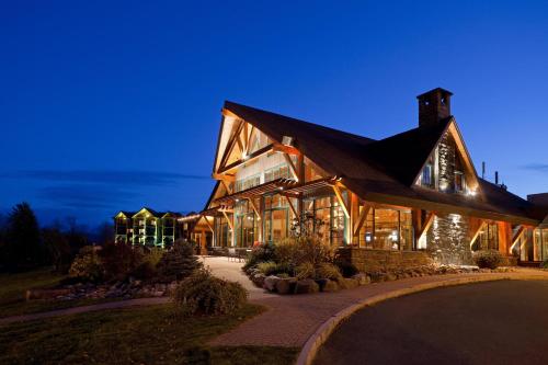 Фотография гостиницы Crowne Plaza Lake Placid, an IHG Hotel