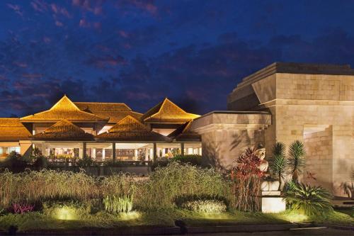 Фотография гостиницы Sheraton Mustika Yogyakarta Resort and Spa - CHSE Certified
