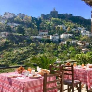 Фотографии мини отеля
Grandpa’s Home