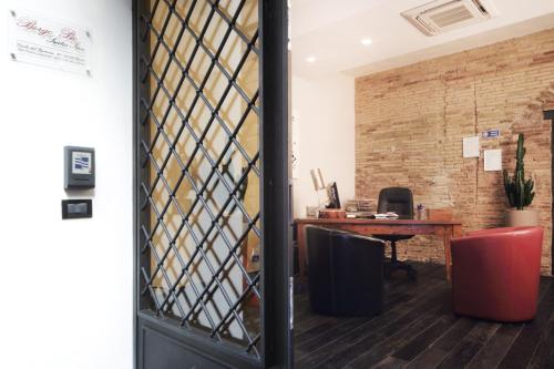 Фотография гостевого дома Borgo Pio Suites Inn