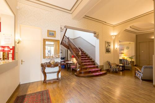 Фотография гостиницы Hotel Regina Bordeaux Gare Saint-Jean