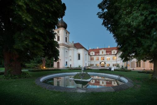 Фотография гостиницы Chateau Loucen Garden Retreat