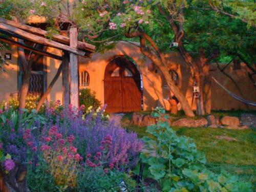 Фотография мини отеля Old Taos Guesthouse B&B