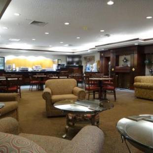 Фотографии гостиницы
Windsor Inn & Suites