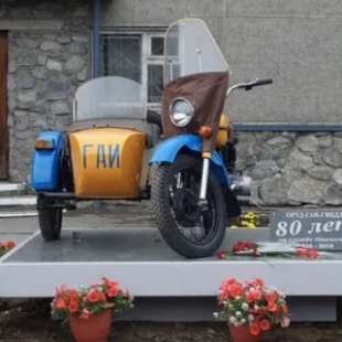 Фотография памятника Памятник Советскому патрульному мотоциклу ГАИ