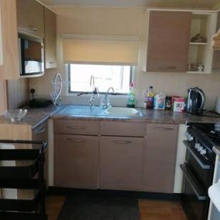 Фотографии гостевого дома 
            Caravan ( Static, within a super holiday park )