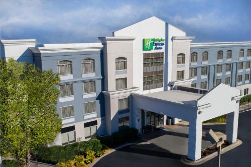 Фотография гостиницы Holiday Inn Express Murfreesboro Central, an IHG Hotel