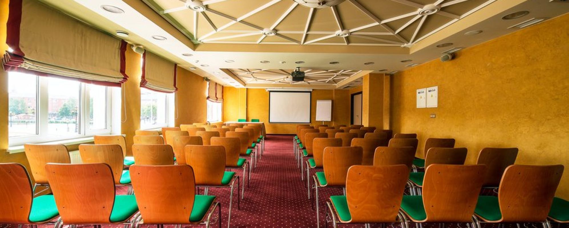 Фотографии конференц-зала Tilsit