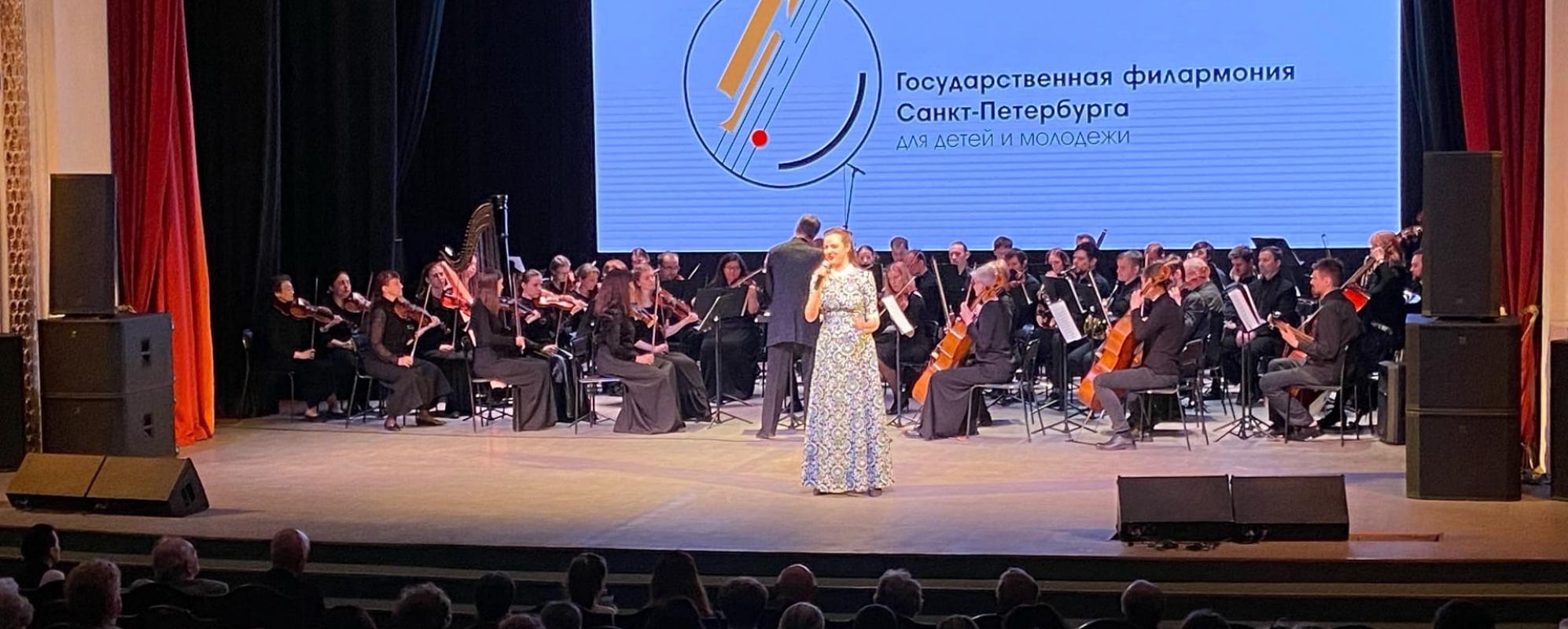 Фотографии концертного зала Большой зал Волховского ГДК