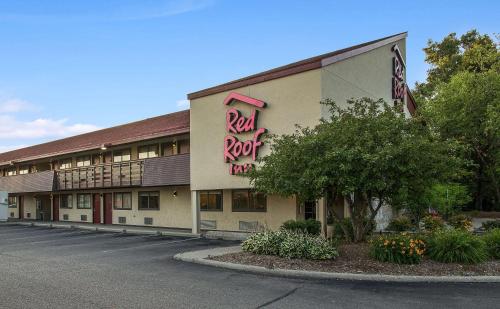 Фотография мини отеля Red Roof Inn Detroit - Dearborn-Greenfield Village