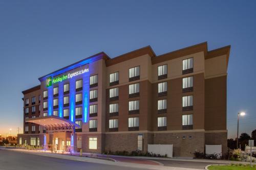 Фотография гостиницы Holiday Inn Express & Suites Ottawa East-Orleans, an IHG Hotel
