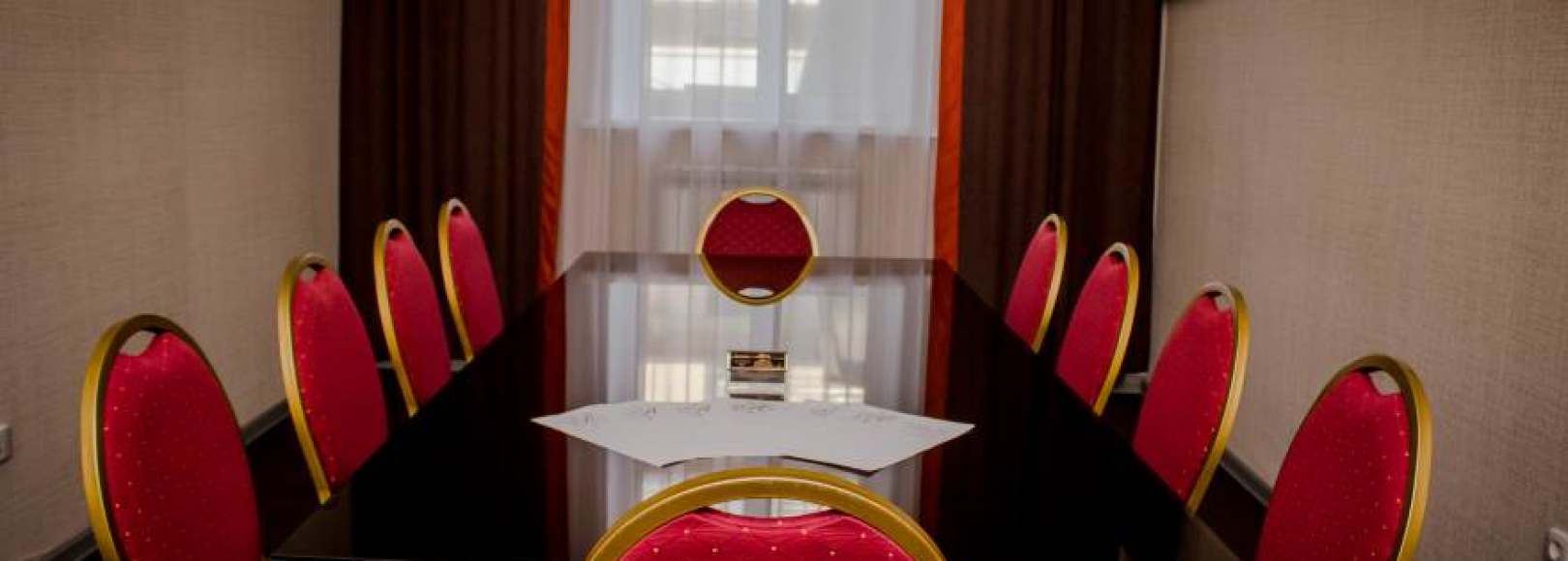 Фотография комнаты для переговоров Аура