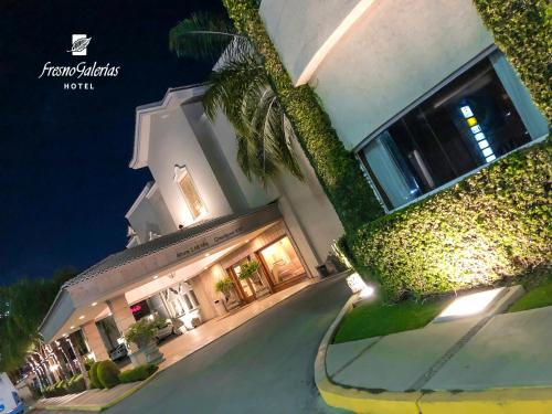 Фотография гостиницы Fresno Galerias