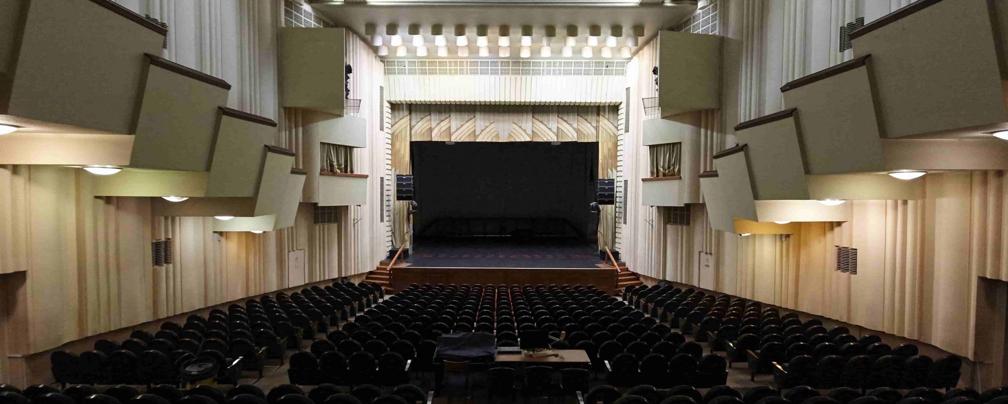 Фотографии концертного зала Большой зал Государственной филармонии Кузбасса