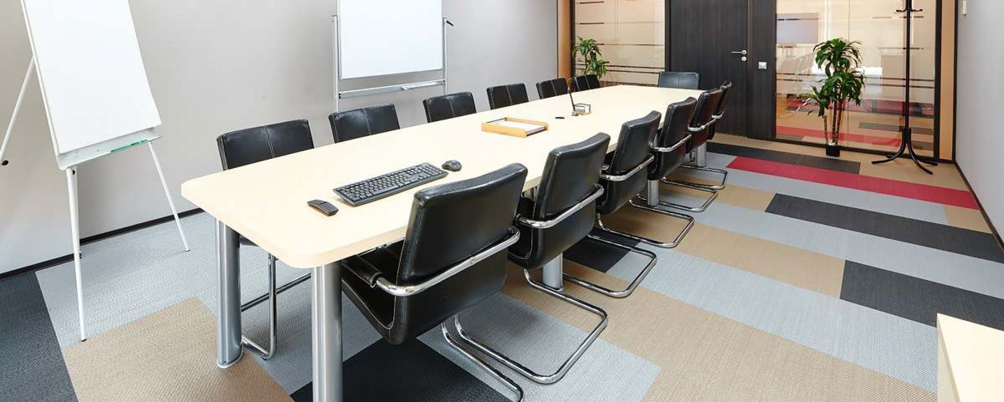 Фотографии комнаты для переговоров КЦ ТехноПрогресс Переговорная комната №4