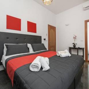 Фотографии мини отеля
B&B Retro Rooms Termini