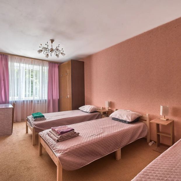 Фотографии квартиры 
            Квартира Двухкомнатная на Мира 12