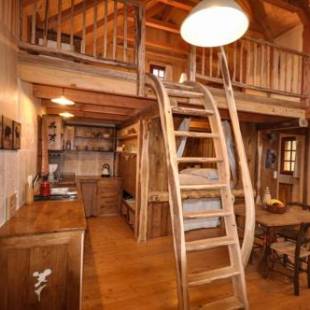 Фотографии гостевого дома
Le nid de l'écureuil