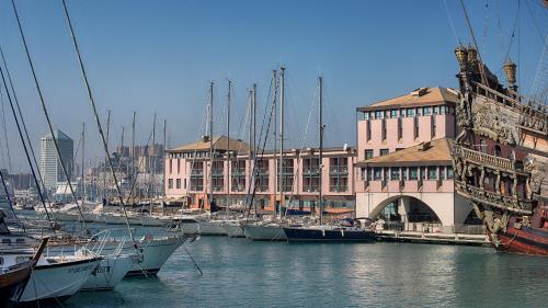 Фотография гостиницы NH Collection Genova Marina