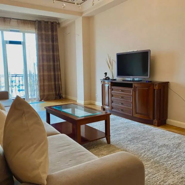 Фотографии квартиры 
            Квартира на Первой Линии у Моря с Французским Балконом