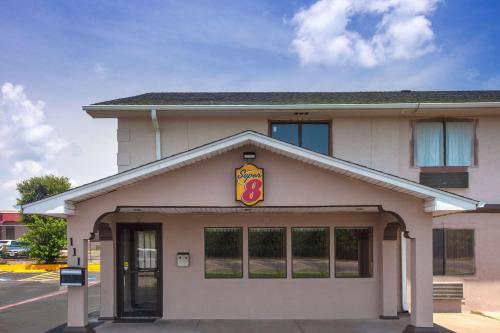 Фотография мотеля Super 8 by Wyndham Sherman