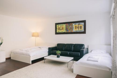 Фотография квартиры Elegant Apartment with POCKET WIFI . 