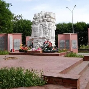 Фотография памятника Памятник павшим в Великой Отечественной войне