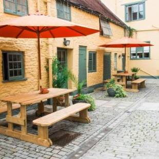 Фотографии мини отеля 
            The Dolphin Hotel