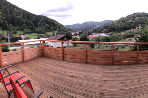 Фотография гостевого дома Chalet individuel & Proche lacs & Vue sur les montagnes