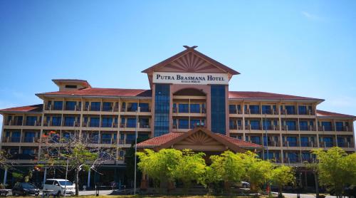 Фотографии гостиницы 
            Putra Brasmana Hotel