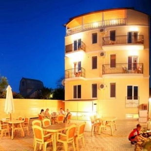 Фотография гостевого дома Пирамида