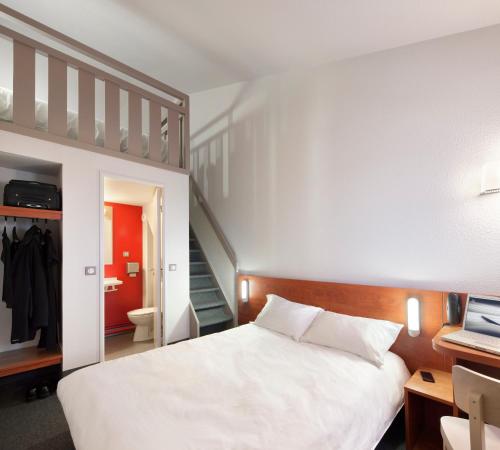 Фотография гостиницы Hôtel B&B Clermont-Ferrand Le Brézet Aéroport