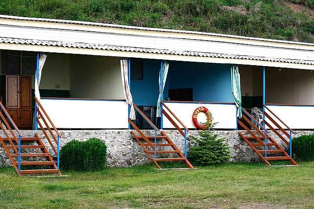 Фотография базы отдыха Домики с верандами