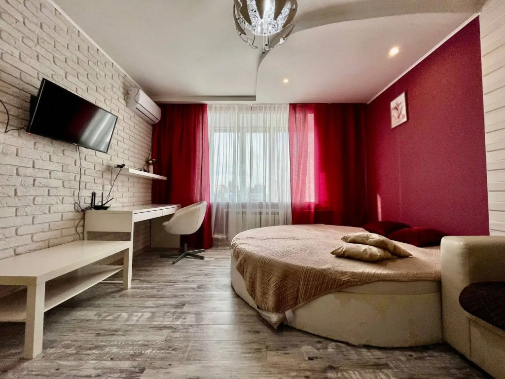 Фотография квартиры Апартаменты Уютные 1-комнатные прямо напротив ТРЦ Ривьера