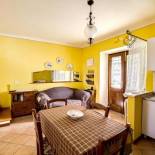 Фотография гостевого дома 3 bedrooms house with furnished terrace and wifi at Castelnuovo di Garfagnana