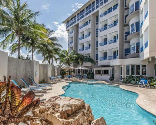 Фотографии гостиницы
Comfort Inn & Suites Levittown