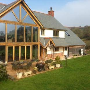 Фотографии мини отеля
East Dunster Deer Farm B&B