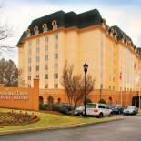 Фотография гостиницы Doubletree Suites by Hilton at The Battery Atlanta