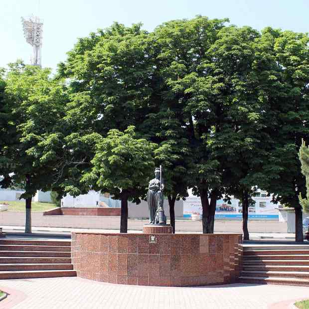 Фотография памятника Скульптура Муза с арфой